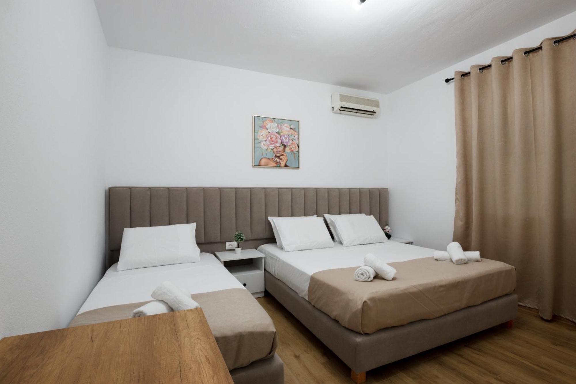 Vila Agimi 65 Gjirokaster Exterior photo